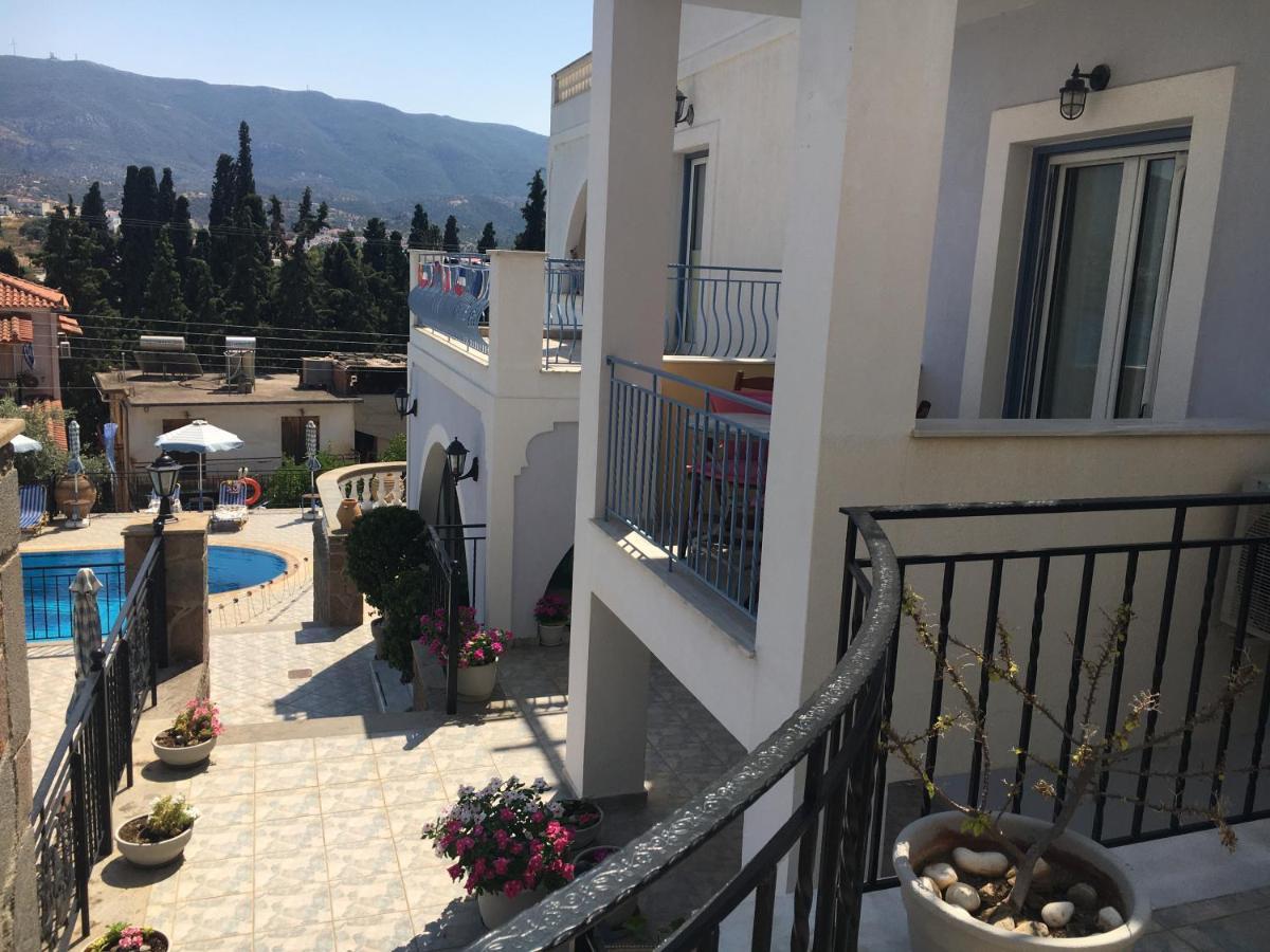 Ktm Sunny Villas Poros Town Dış mekan fotoğraf