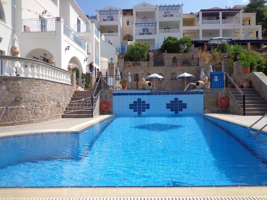 Ktm Sunny Villas Poros Town Dış mekan fotoğraf
